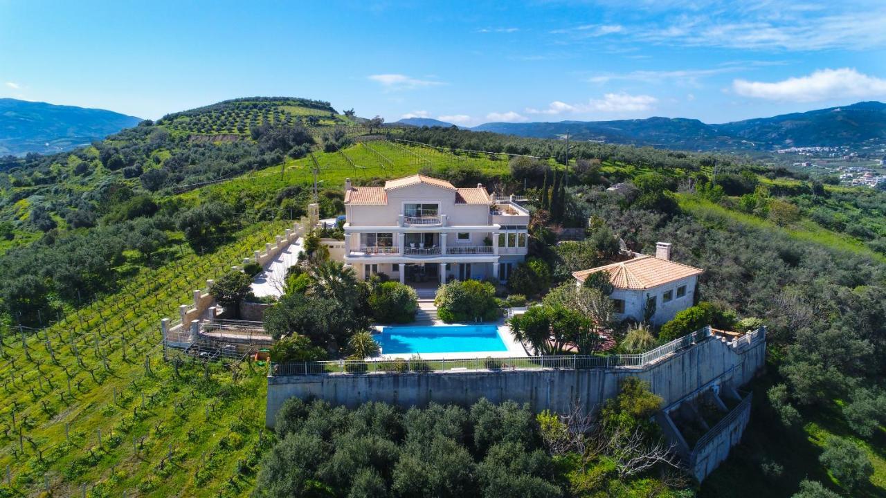 Luxury Villa Allure Dhafnes Экстерьер фото
